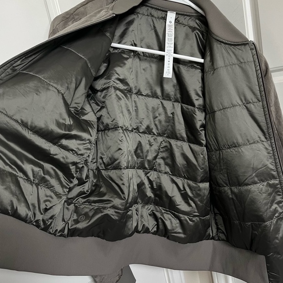 Lululemon Non-Stop Reversible Bomber Jacket in Rover Size 4 - Picture 8 of 11